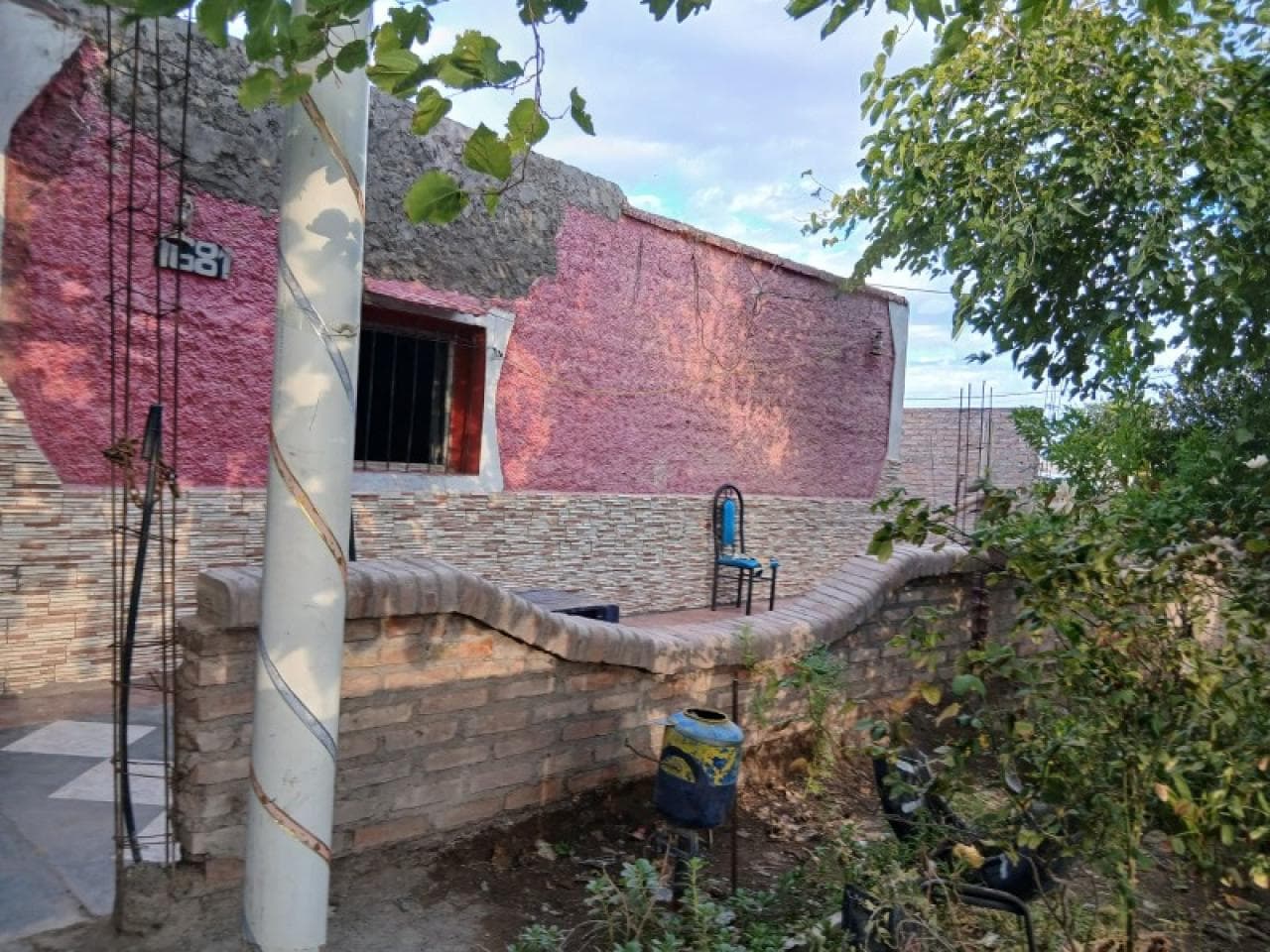 Venta. Casa Mixta + Departamento. Chimbas