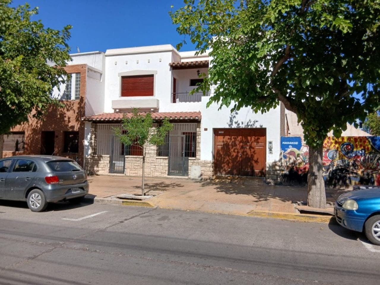 Venta Casa En Capital 2 Plantas. Avda Alem  Y San Luis.