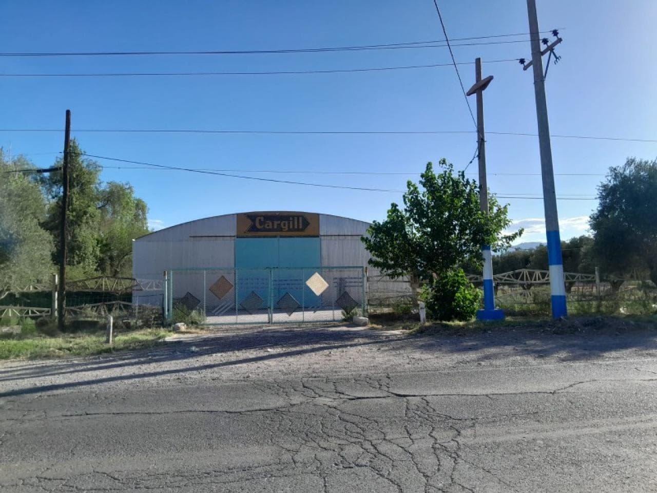 🔵 Alquiler. Importante Galpon - 2100 M² De Terreno - Calle 5 Y Ruta 40 - Ref. 3471🔵