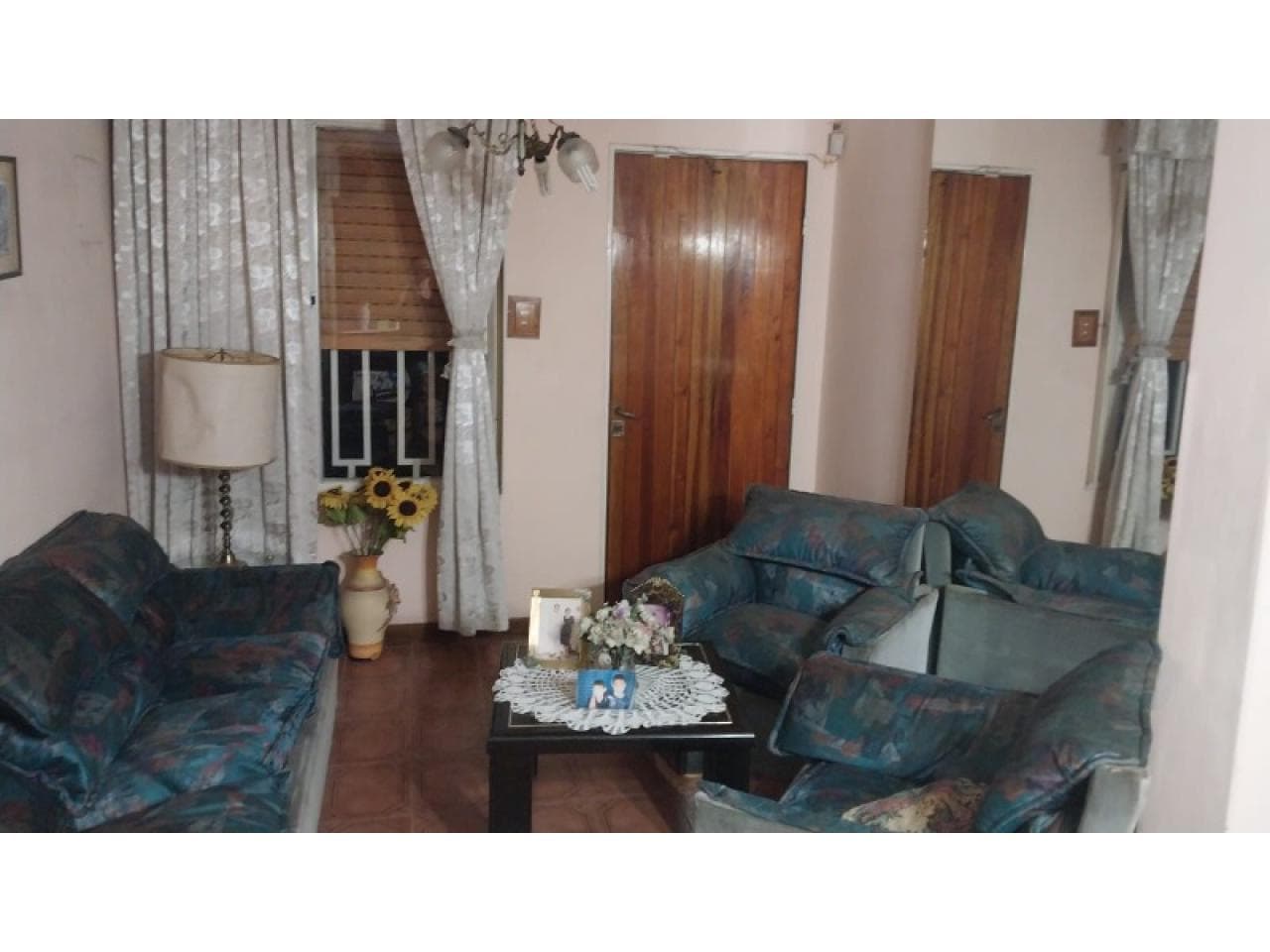 Venta. Casa, 3 Dormitorios. En Capital