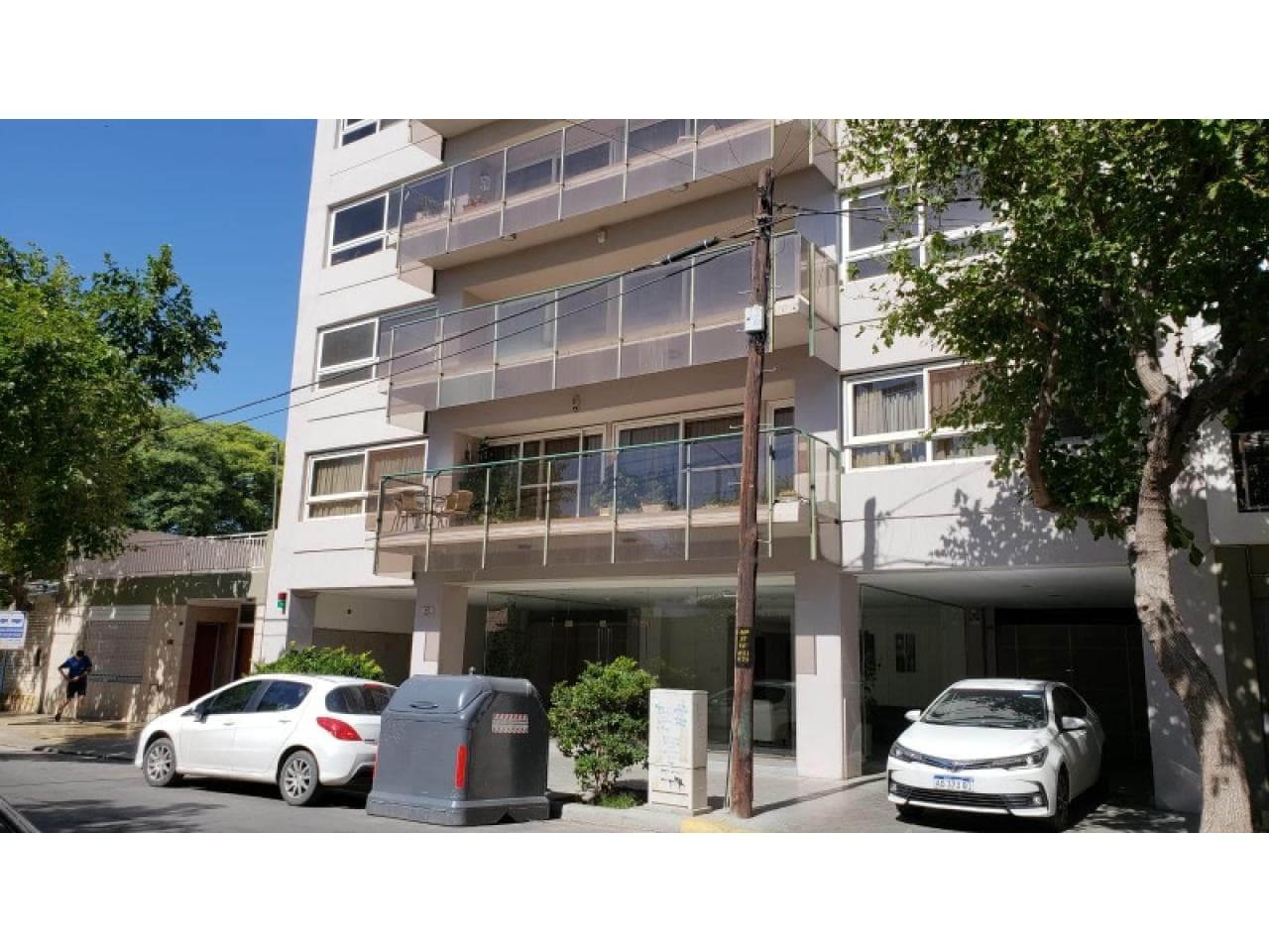 Alquiler Departamento 2 Dormitorios A Metros De Santiago Del Estero Y Libertador Edificio Catamarán 6