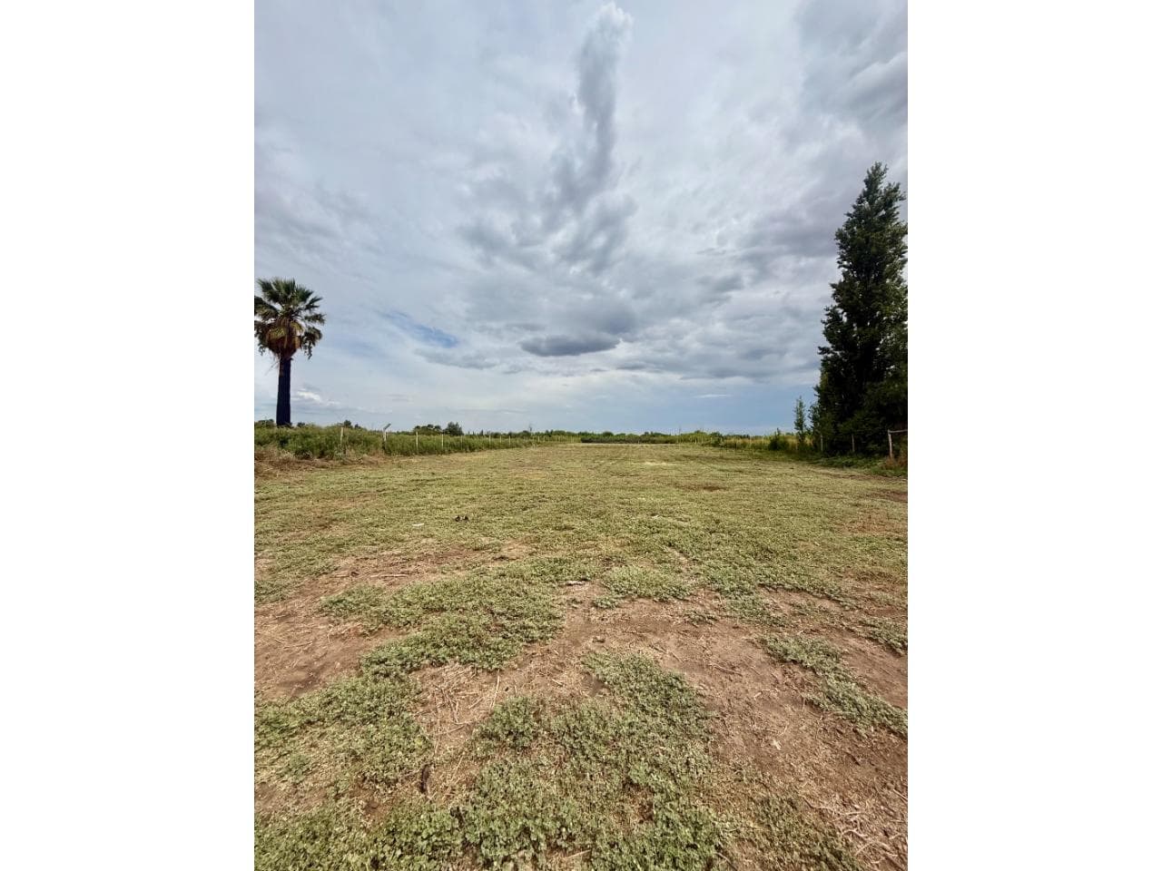 Venta/permuta Terreno Con 2 Departamentos Y 1 Casa. Albardon