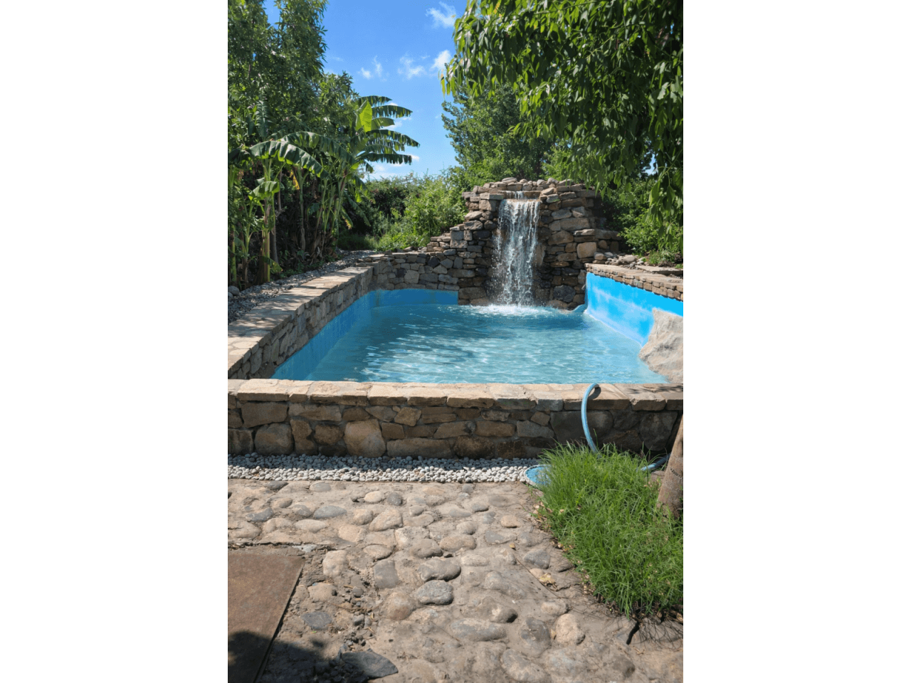 Vendo Lote 800m² Con Pileta Y Contrstruccion