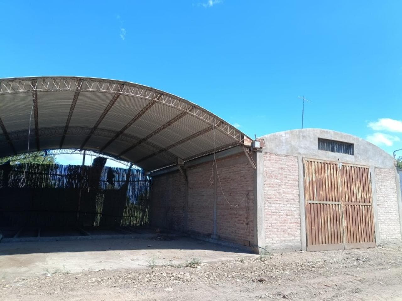 Alquilo Galpon Y Tinglado Medano De Oro