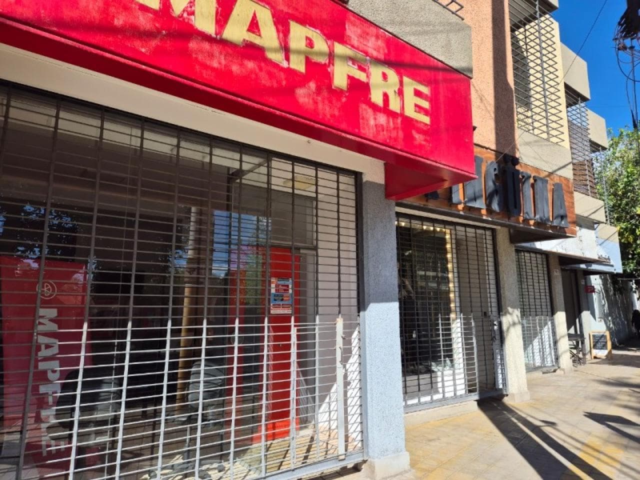 Alquiler Salón Comercial En Calle Av. Libertador Y Balaguer En Santa Lucia