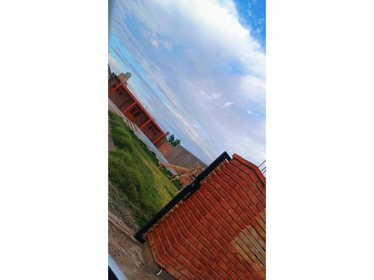 Venta. Quincho Cerrado Con Pileta