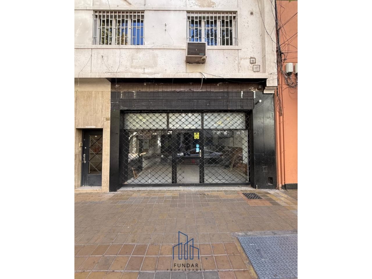 Alquiler De Salon Comercial. Capital