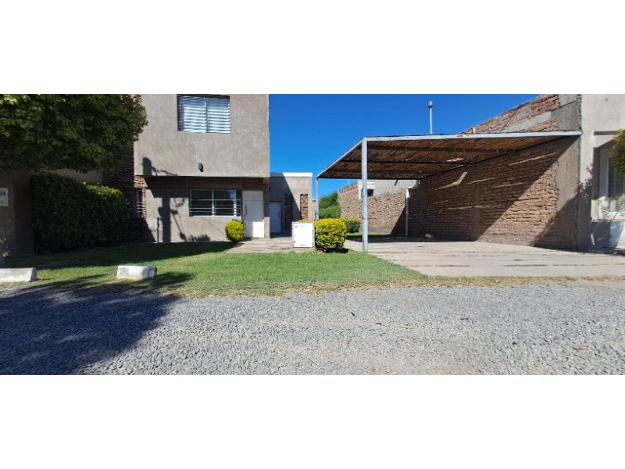 Venta. Casa, 2 Dormitorios. Apta Credito Hipotecario Santa Lucia Casa B° Privado Campo De Sueños.