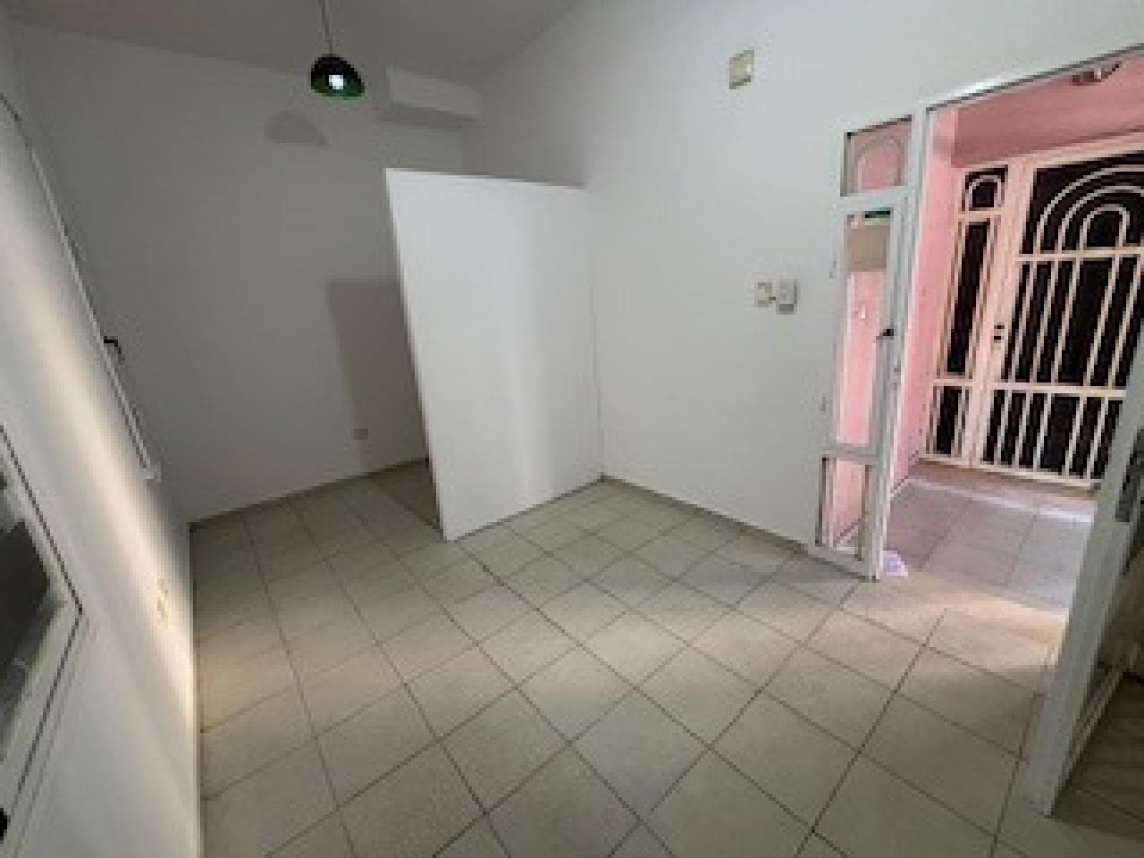 Alquiler Oficina En Edificio Tulum V. Con Baño Privado, Cerca Estadio Aldo Cantoni. Capital