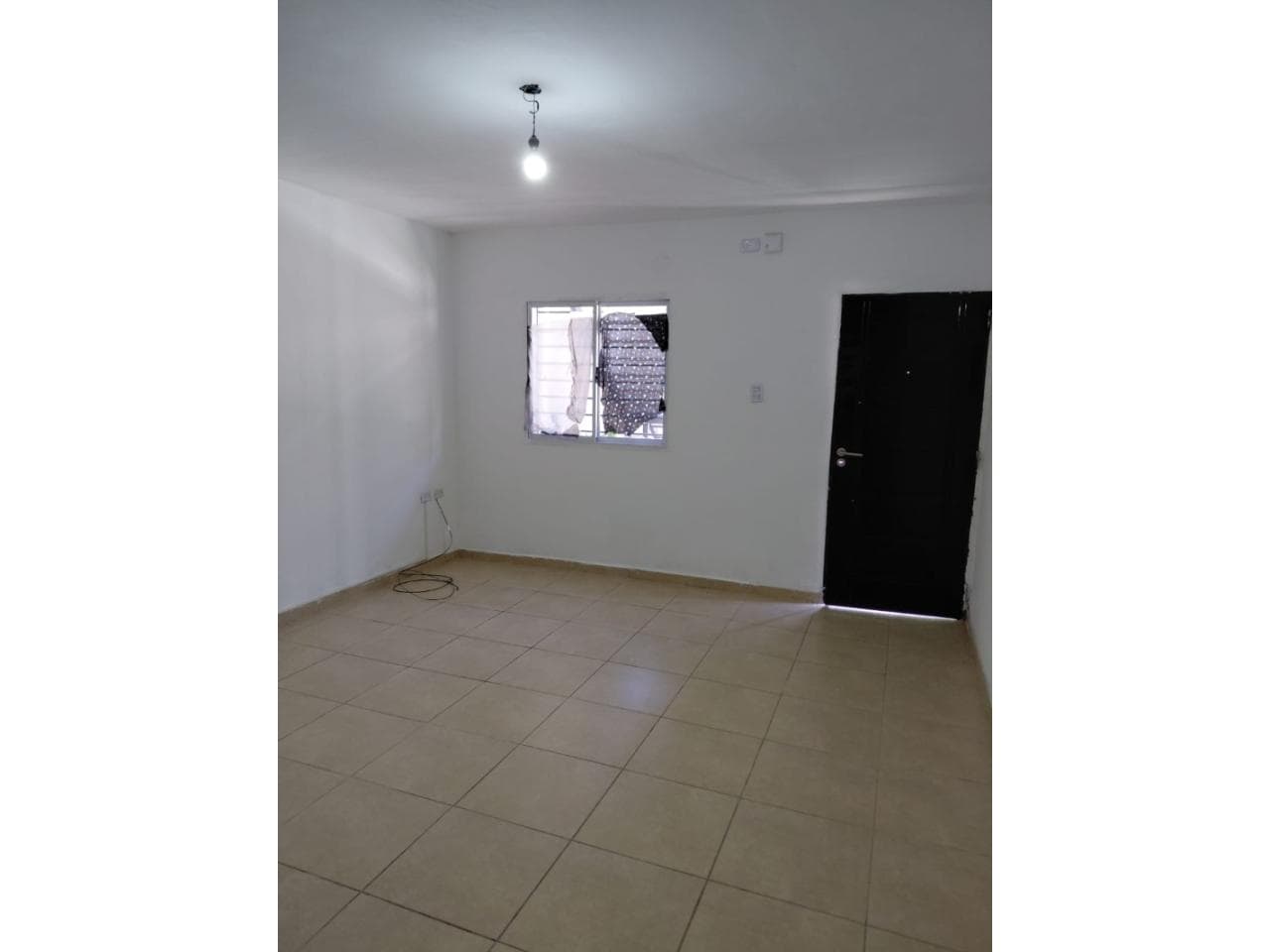 Se Alquila Dpto. De 1 Dormitorio. Planta Baja Con Cochera. Rivadavia