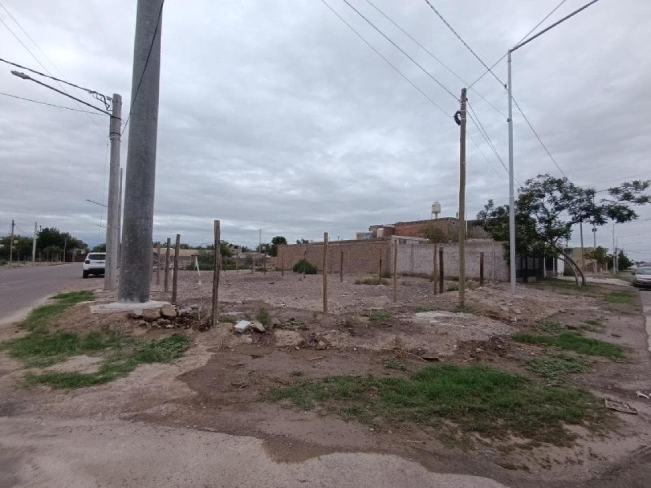 Venta Lote Esquina Villa America. Capital