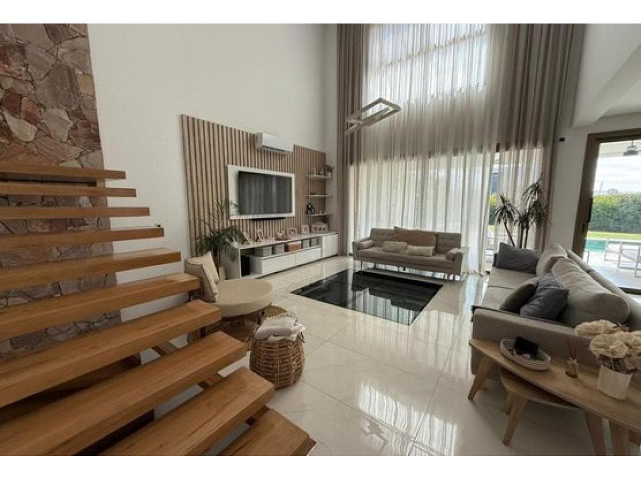 Venta. Casa De Categoria En Barrio Privado. Rivadavia. Mls#420981163-21