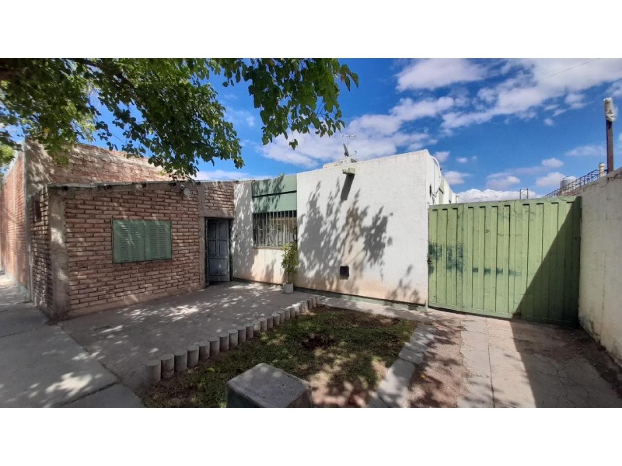 Venta Casa B° Las Heras Excelente Ubicación