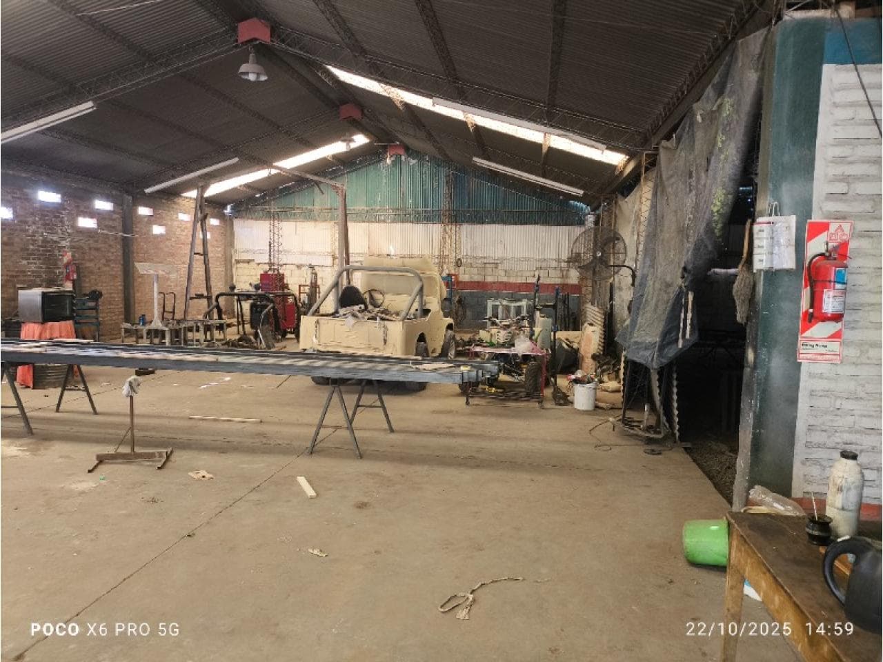 Vendo Galpón Con Salón Comercial