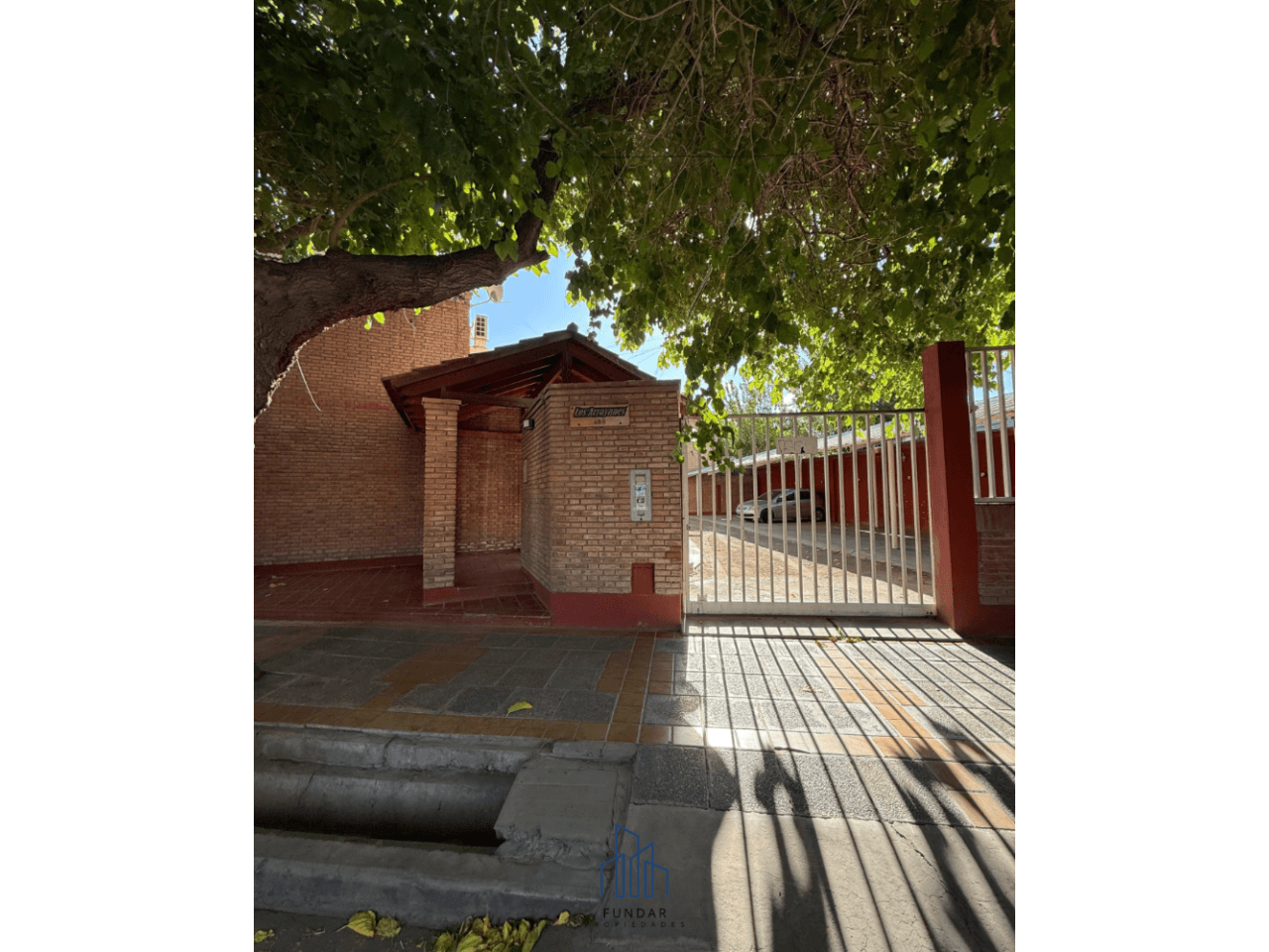 Departamento En Alquiler - Edificio Los Arrayanes