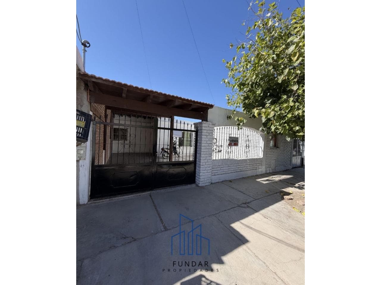 Vendo Casa En Barrio Piuquen Rivadavis