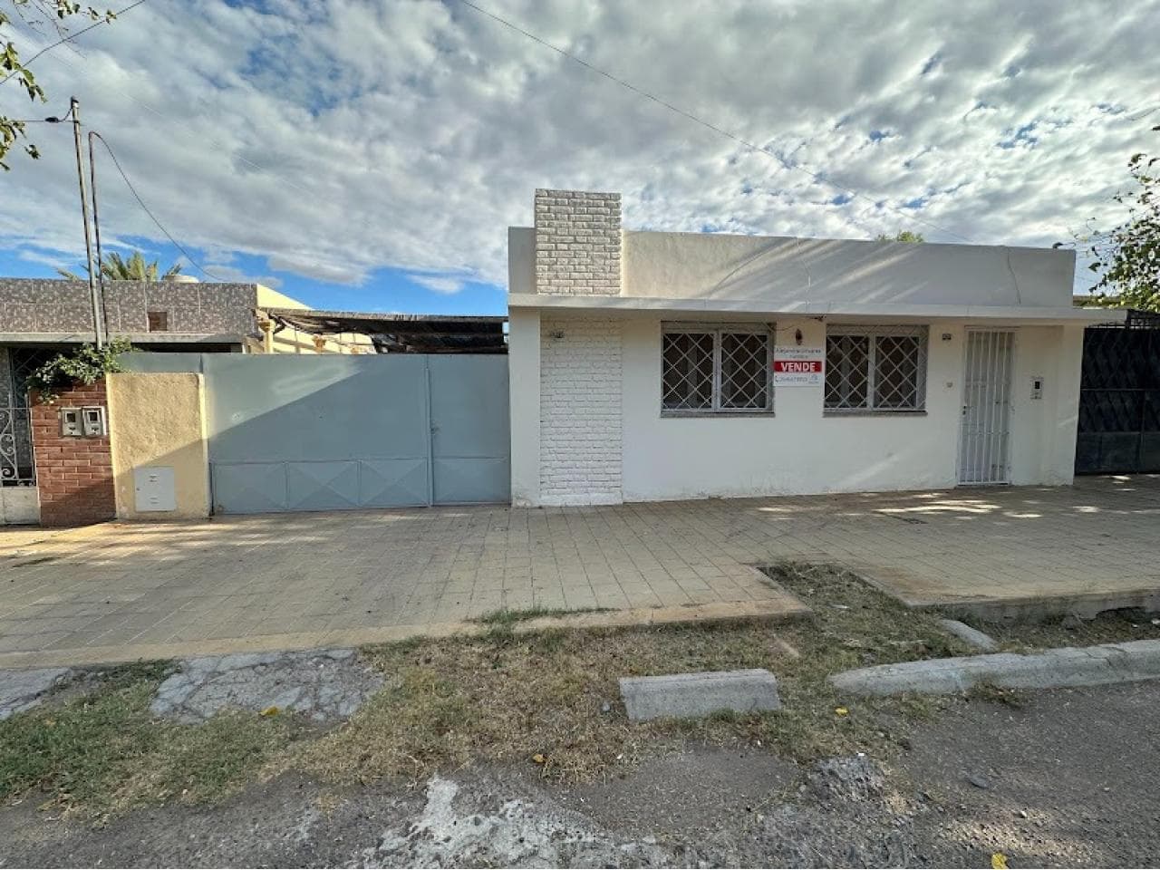 Casa En Capital San Juan  Terreno Amplio 372 M²  Zona Consolidada