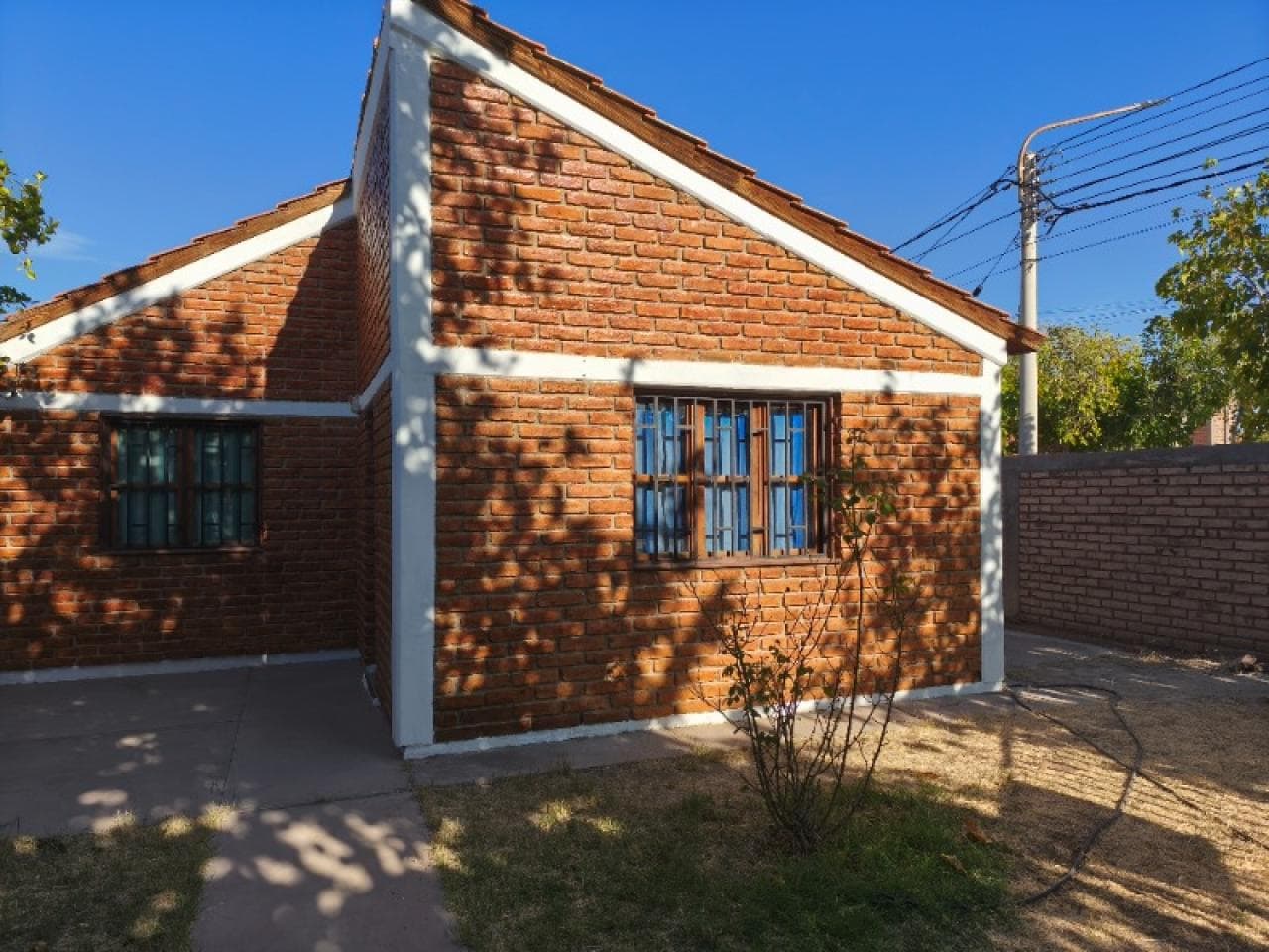 Casa Esquina En B° Natania Xv. En Venta (apta Crédito Hipotecario)