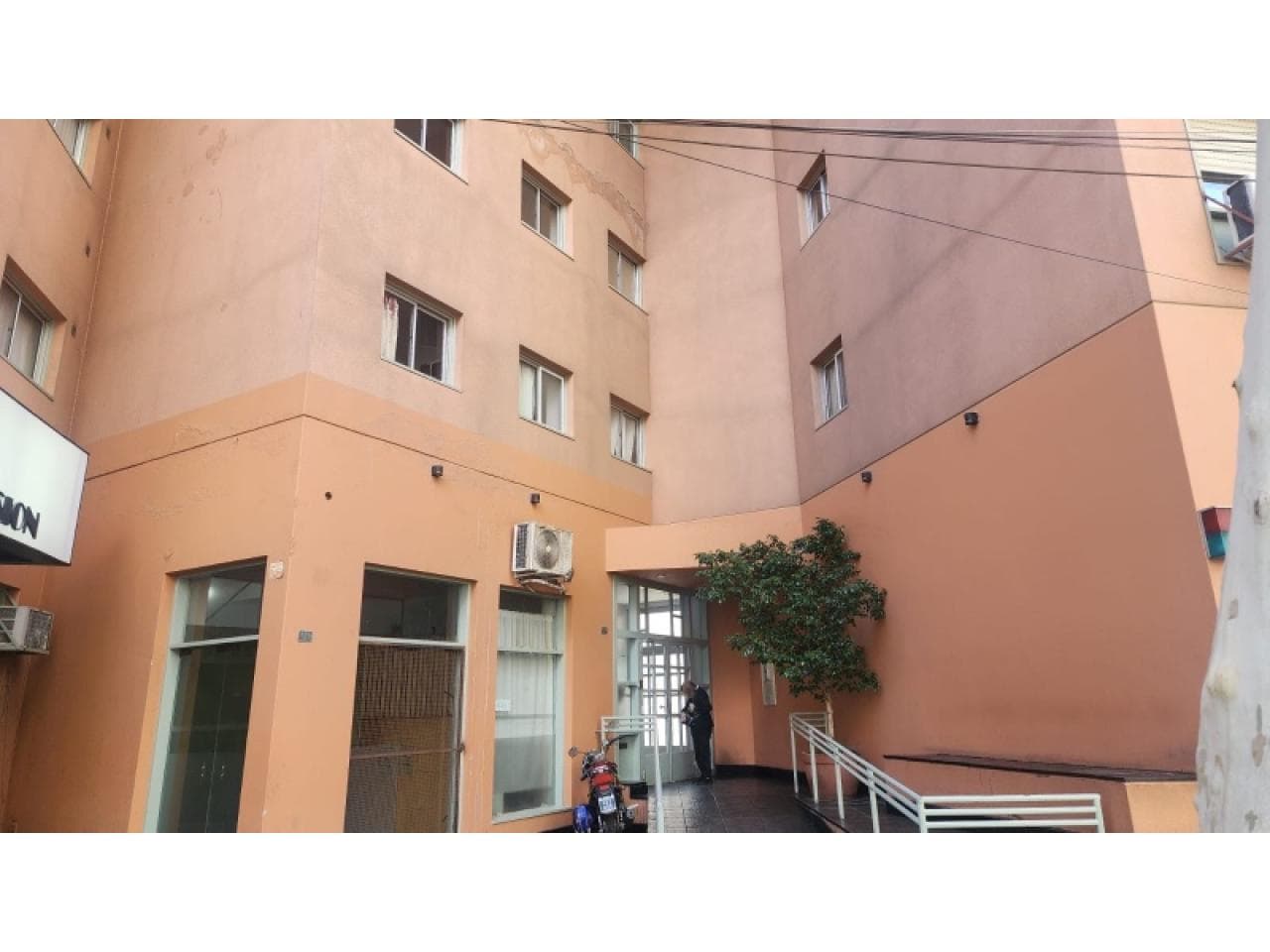 Venta - Departamento 3 Dormitorios, 2 Baños, Edificio Cinema - Centro