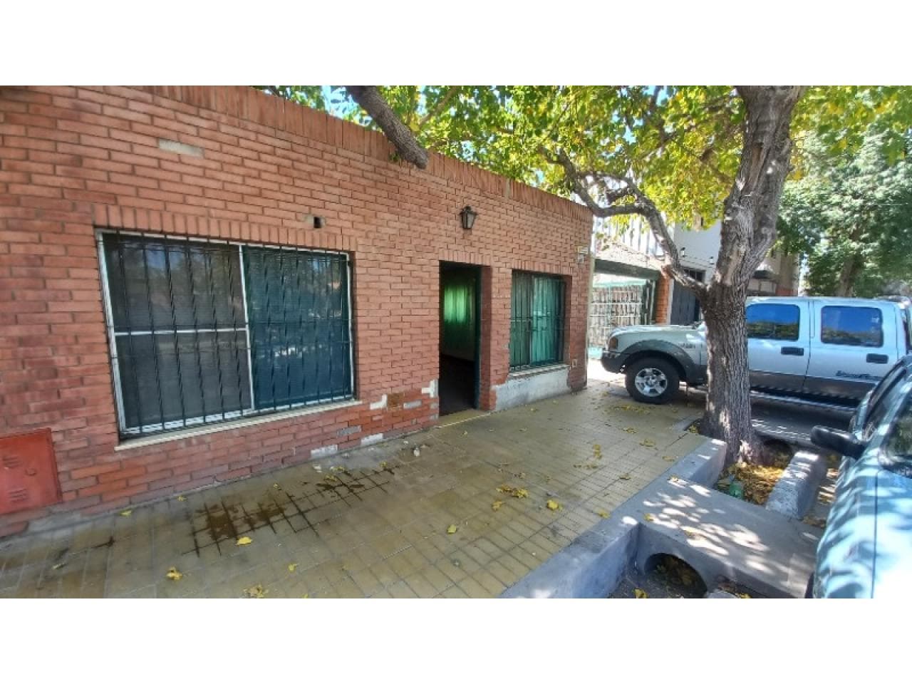 Venta Casa Amplia A Pasos De Plaza Principal De Santa Lucia