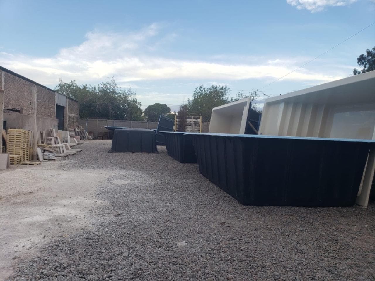 Venta - Galpón 450m2 Cubiertos, 1000m2 - Rawson