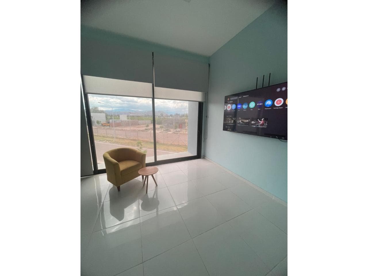 Alquiler Amoblado. Hermosa Casa Minimalista En Terrazas Al Oeste Con Vistas A La Montaña. Rivadavia