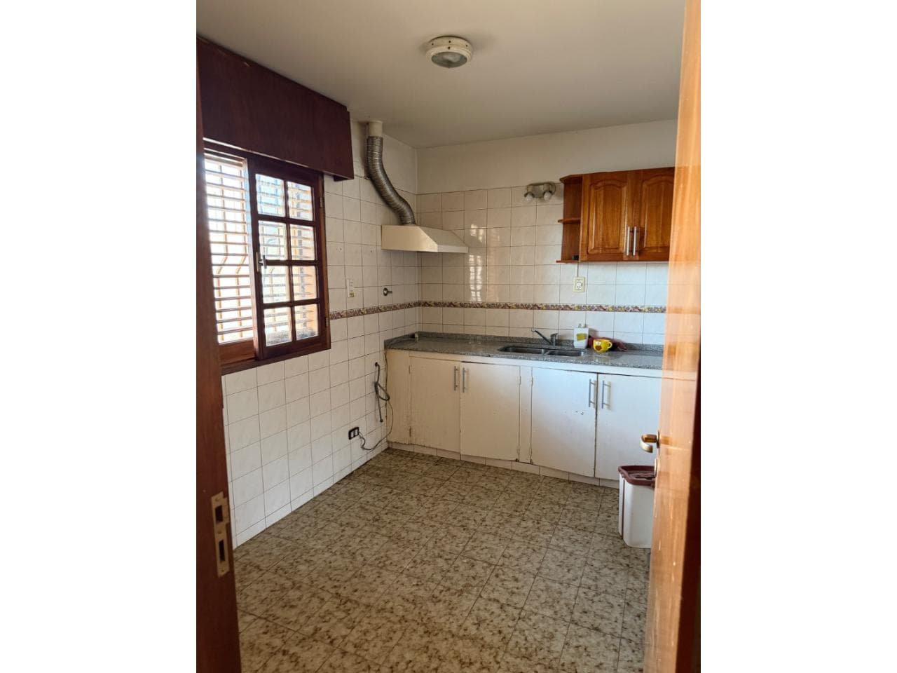 Alquilo Dpto 3 Dorm. Amplio C/cochera. Dueño Directo. Capital. Ideal Oficinas O Empresa