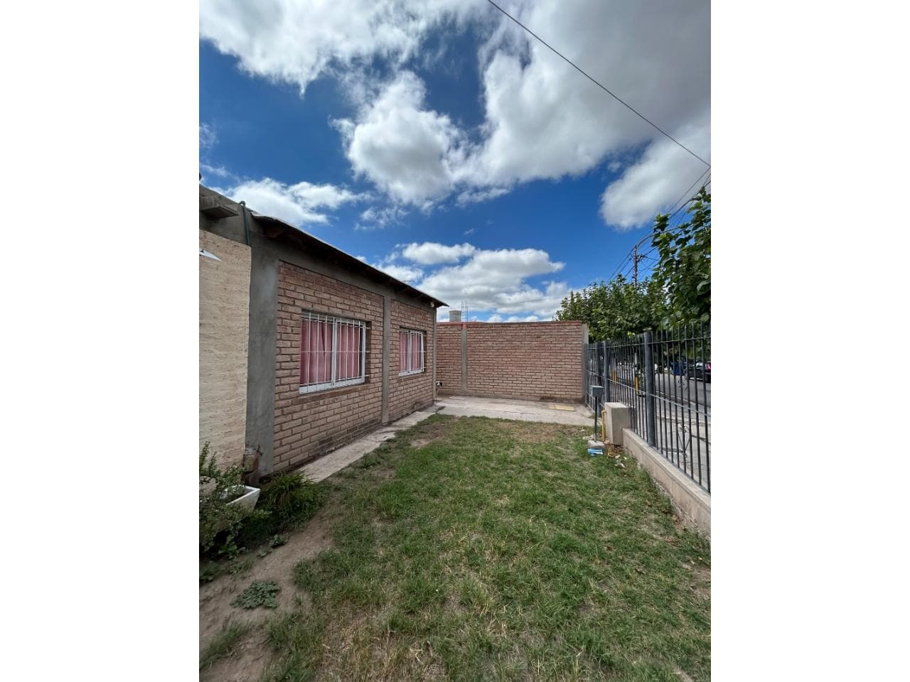 Venta. Casa. Titular En Rawson