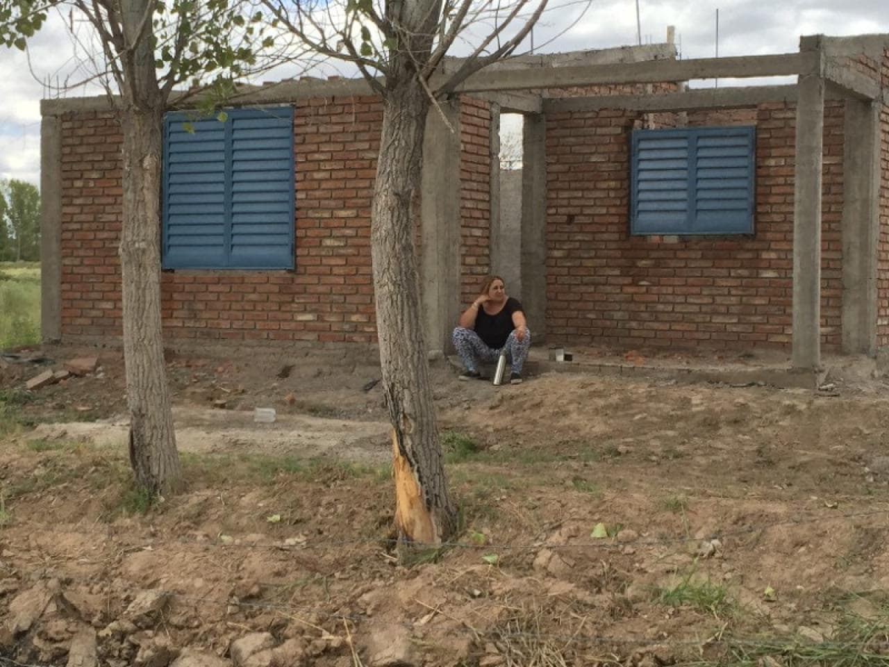 Venta De Casa A Terminar (altura De Loza )65 M2, 2 Dormitorios Y Cocina Comedor Y Baño. Lote De 650 M2. Sarmiento