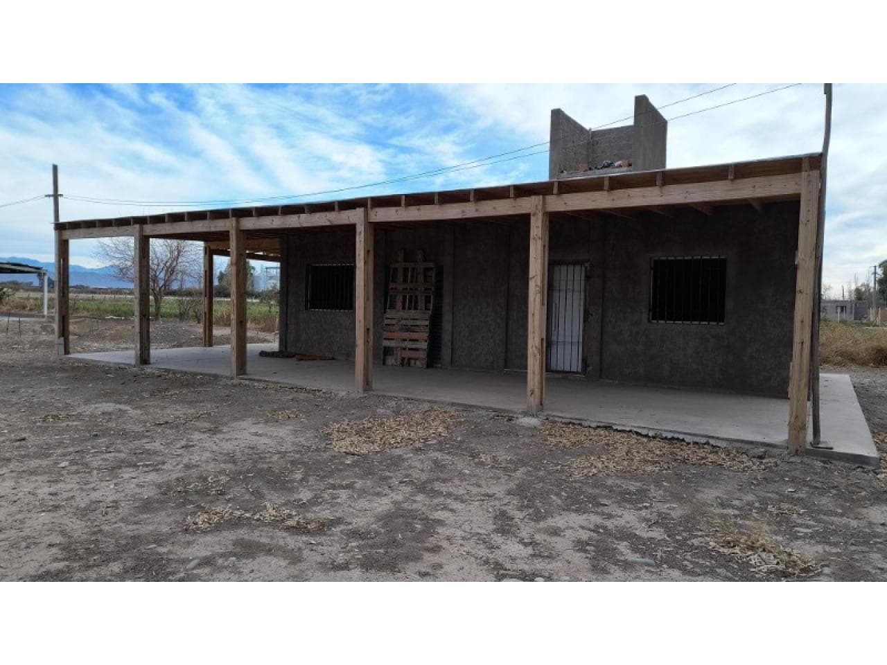 Finca En Pocito 20.480 M² (2 Parcelas)  Con 3 Casas  Calle Lemos