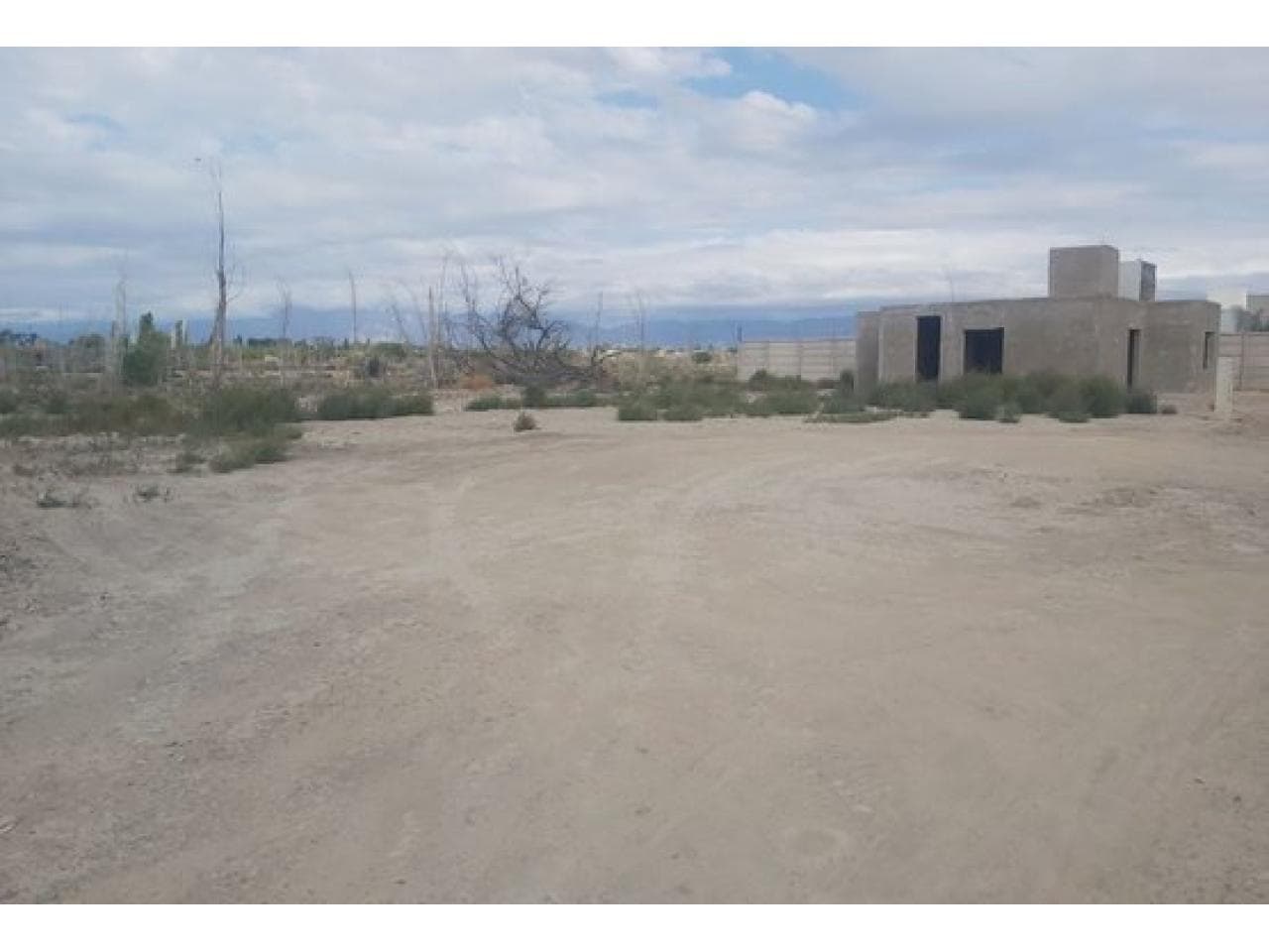 Venta Lote En Santa Lucia  B° Privado La Pardera. Mls#420981147-70