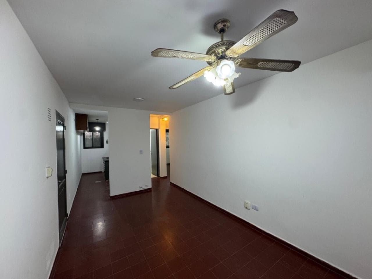 Alquiler Departamento Trinidad, Barrio Uvt 2 Dormitorios En Alquiler Con Cochera