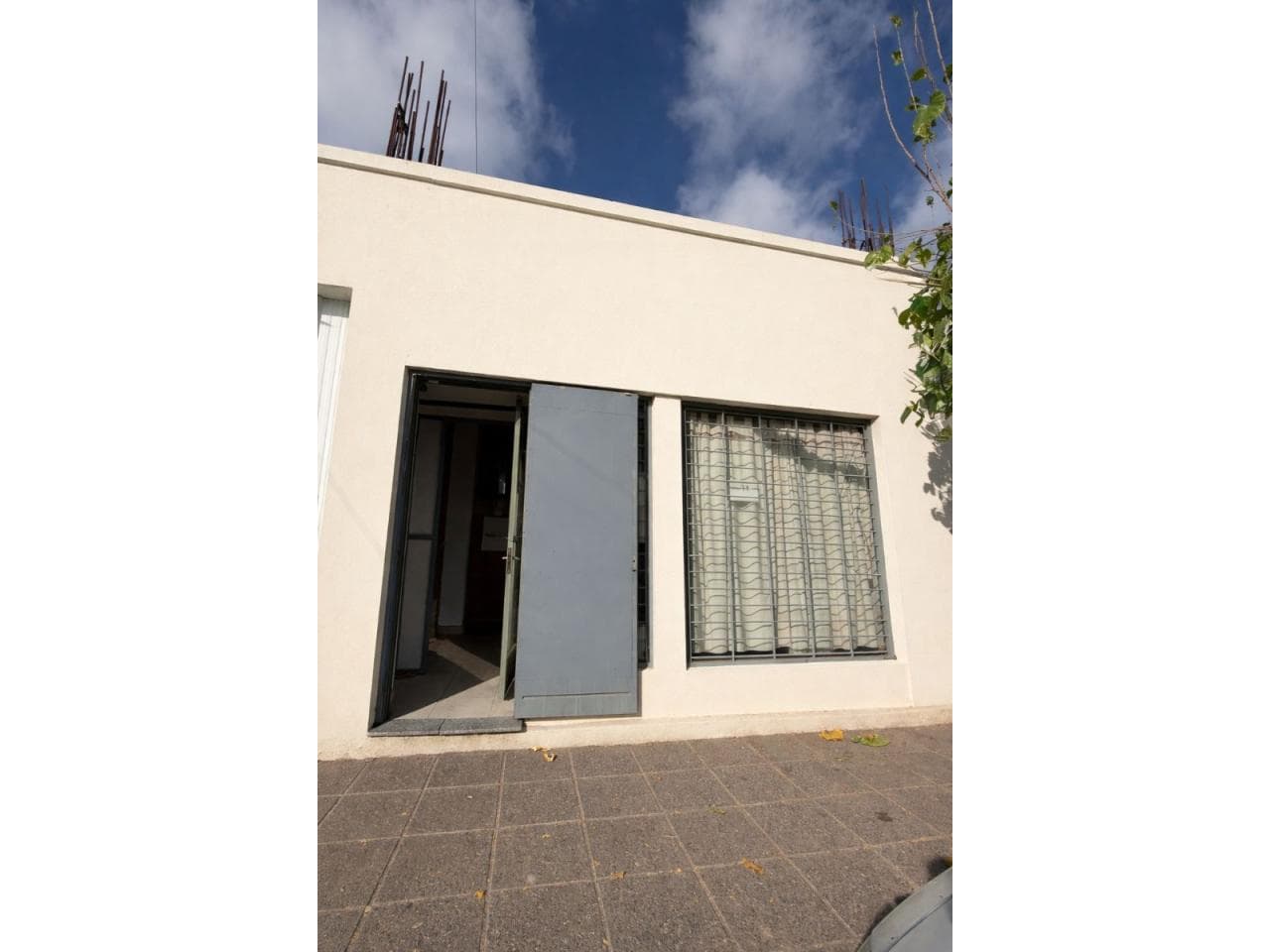 Alquiler Salon 60m2 - Zona Comercial, Dueño Directo - Rawson