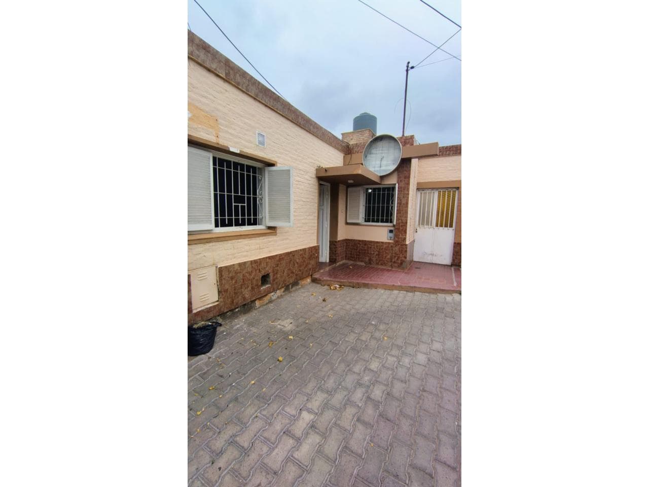 Venta. Casa En Consorcio. Capital