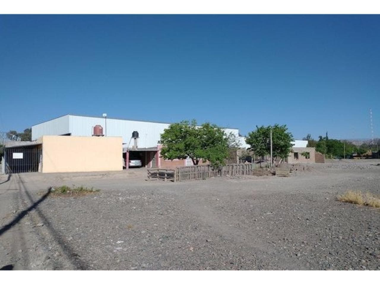 Alquiler Nave Industrial Con Oficinas Y Showroom, Rivadavia. Mls#420981028-358