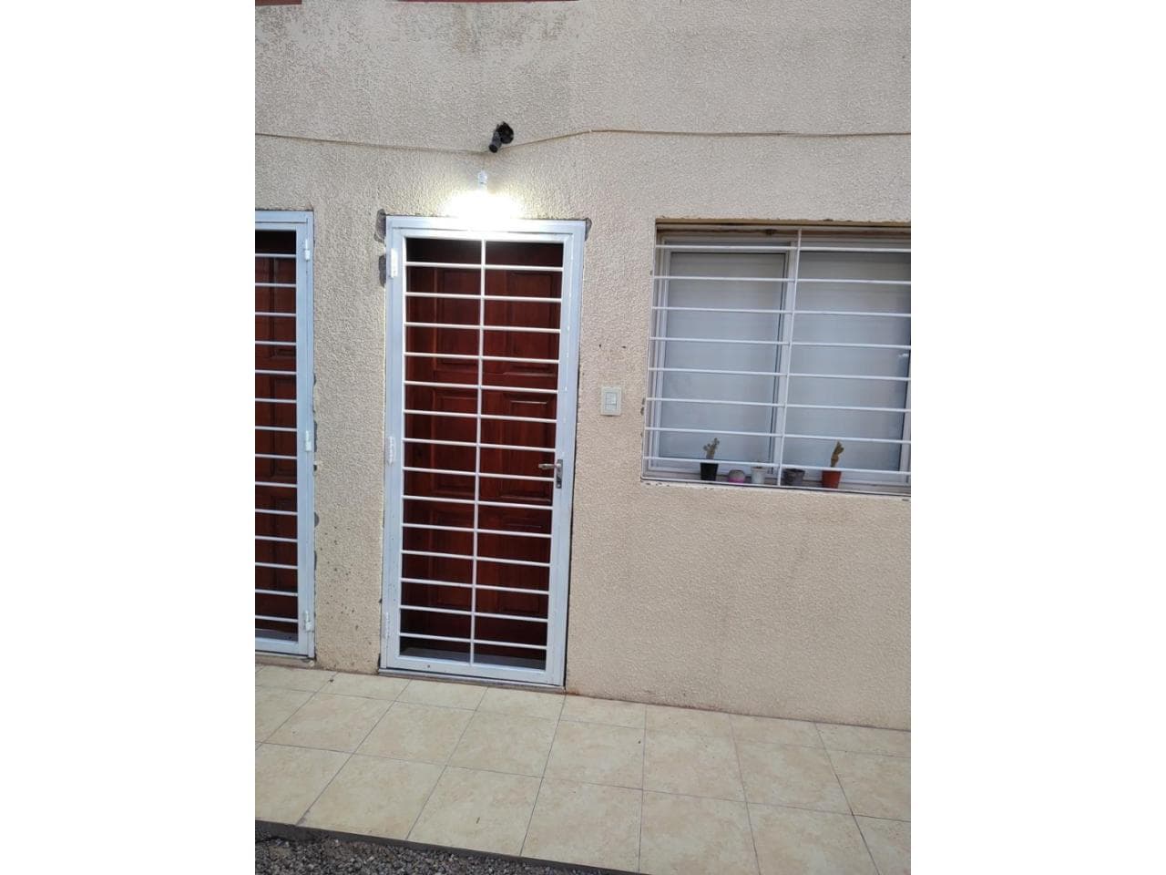Alquiler. Departamento, 1 Habitaciones, Un Baño, Cocina , Cochera, Fondo Pequeño,