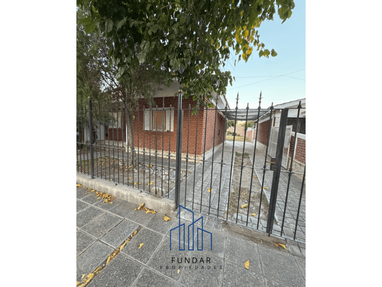 Venta. Gran Propiedad En Barrio Chacabuco - Desamparados