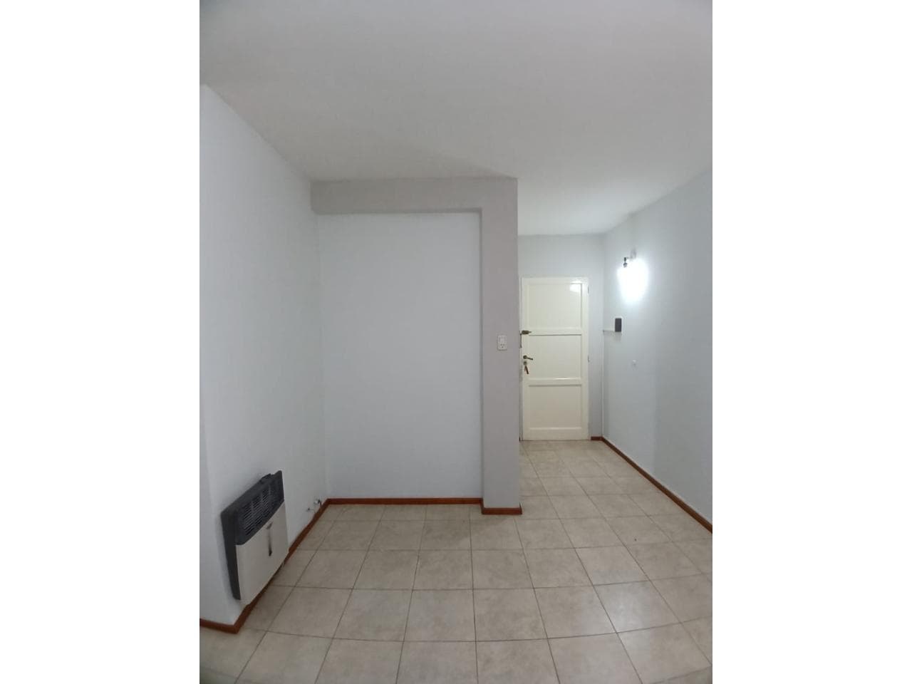 Venta Departamento En Barrio Fuva, 3 Habitaciones, 1 Baño, Cochera