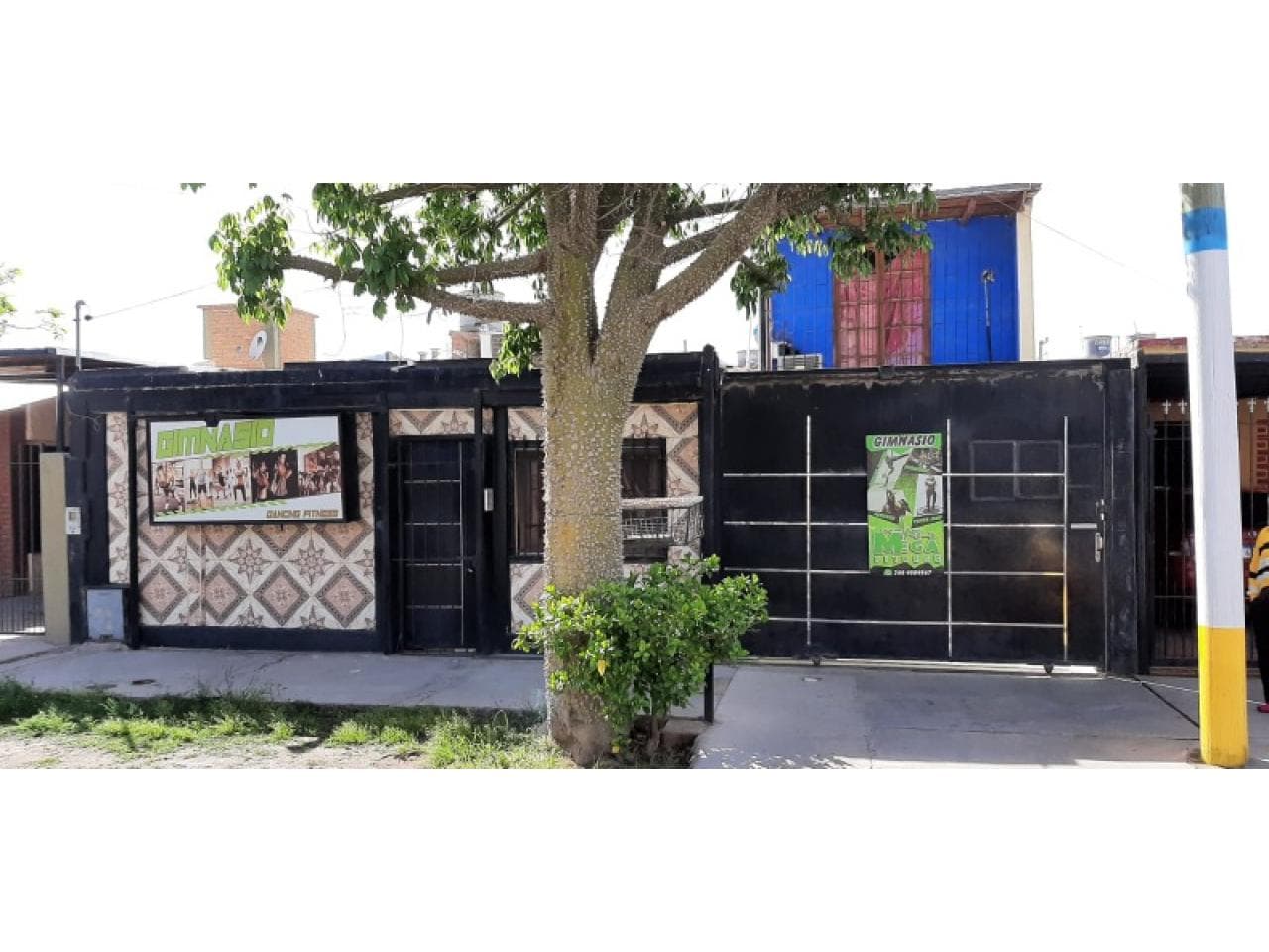 Venta En Rawson Casa + Galpón + 2 Deptos A 40m De Av. Dr. Ortega Entre Conector Y Vidart