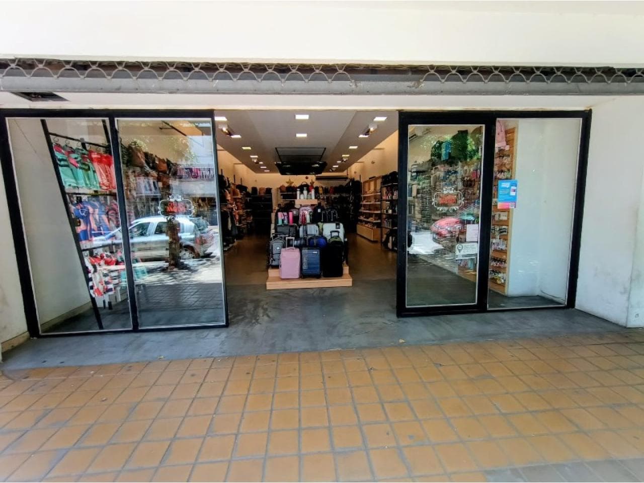 Alquiler Local Gral. Acha Pasando Laprida  Con Venta De Llave "nuevo Precio"