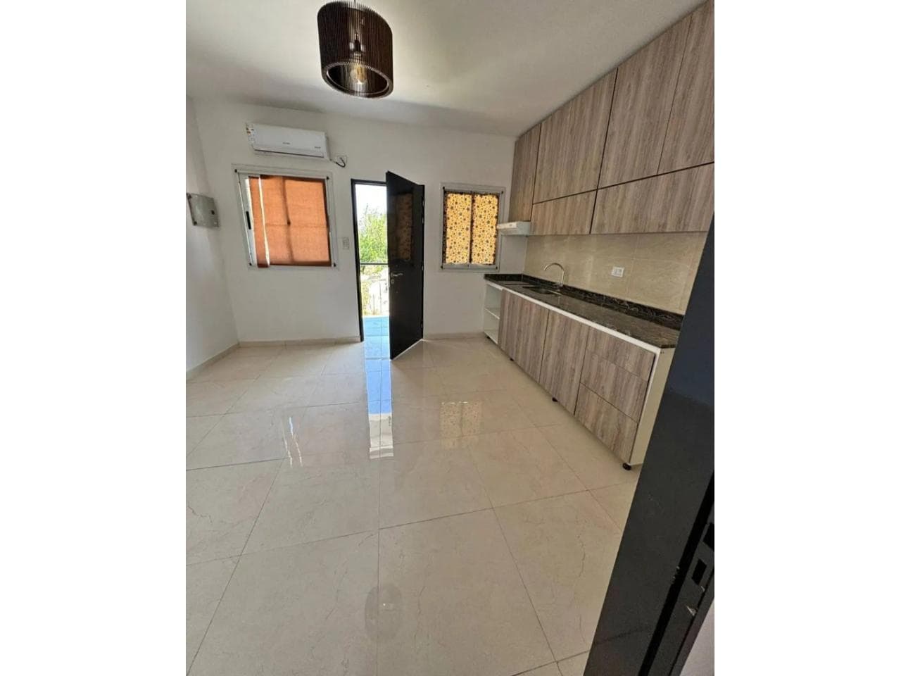 Venta Departamento A Estrenar Semi  Amueblado 264 5 12 11 44 Recibo Vehículo