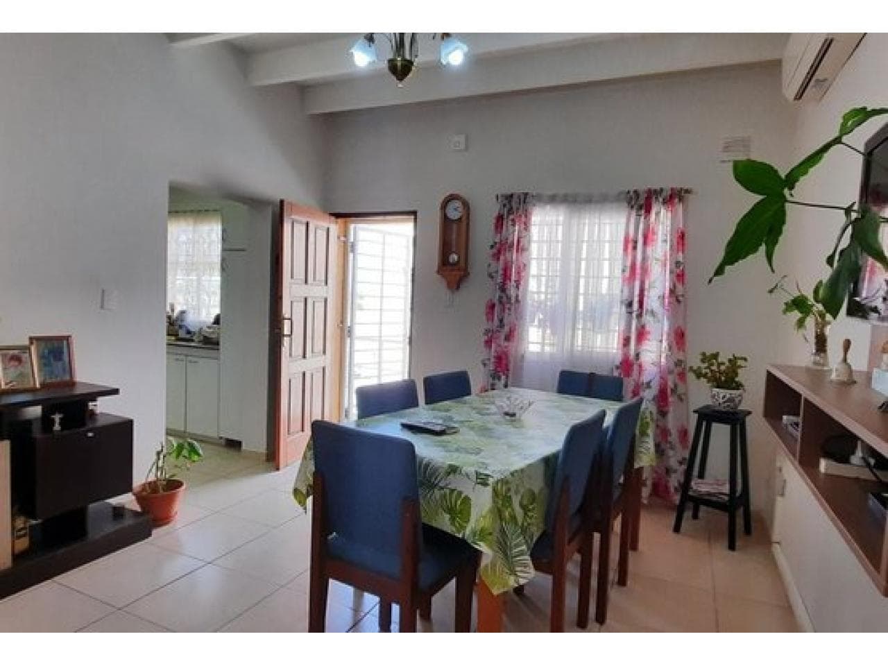 Venta Departamento 2 Dormitorios 1° Piso Rivadavia. Mls#420981044-468