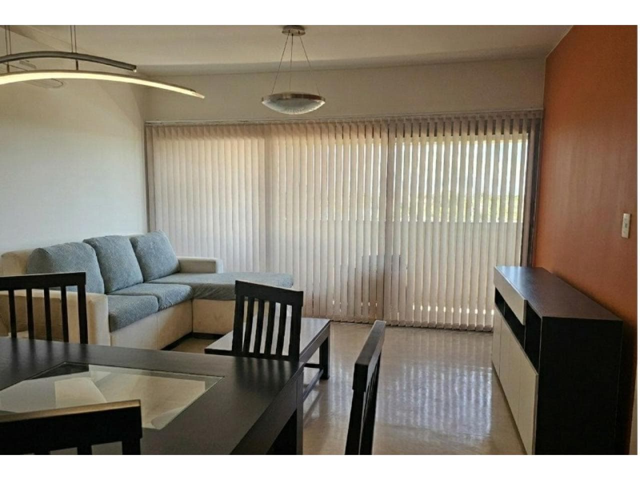 Venta Departamento Amoblado 2 Dormitorios, 2 Baños Y Cochera. Capital