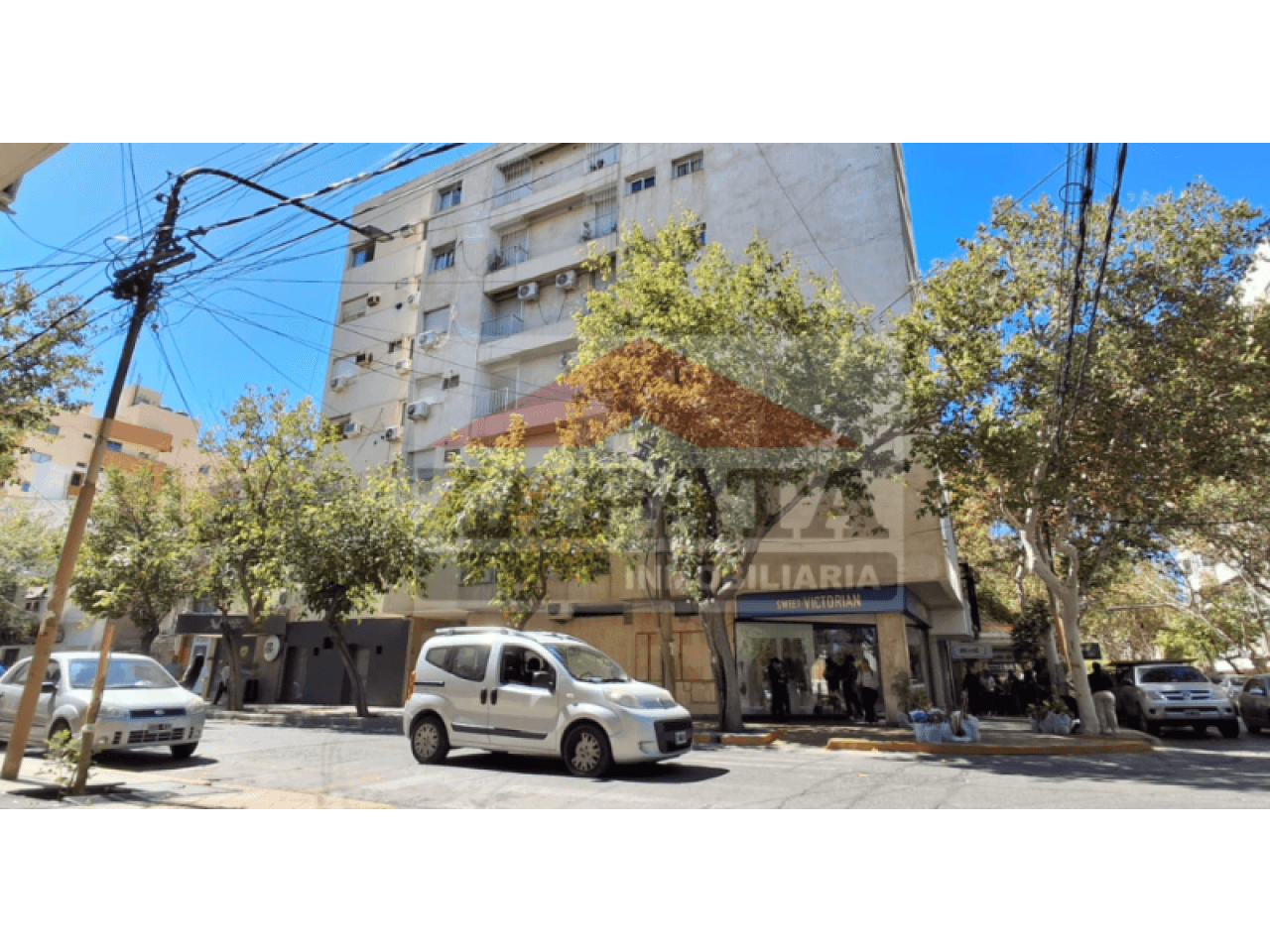Departamento Sarmiento Próximo Rivadavia. 3 Dormitorios. Sin Cochera