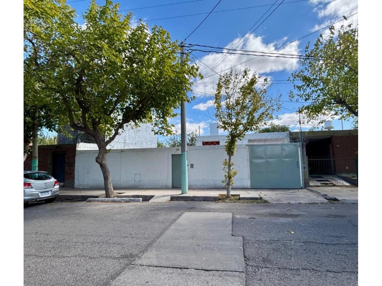 Venta Oportunidad Casa Remodelada Lista Para Habitar, A Metros De Avenida Libertador
