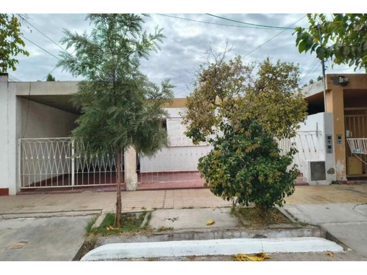 Venta Casa De 3 Habitaciones. B° Comercio, Santa Lucia. Mls#420981151-40