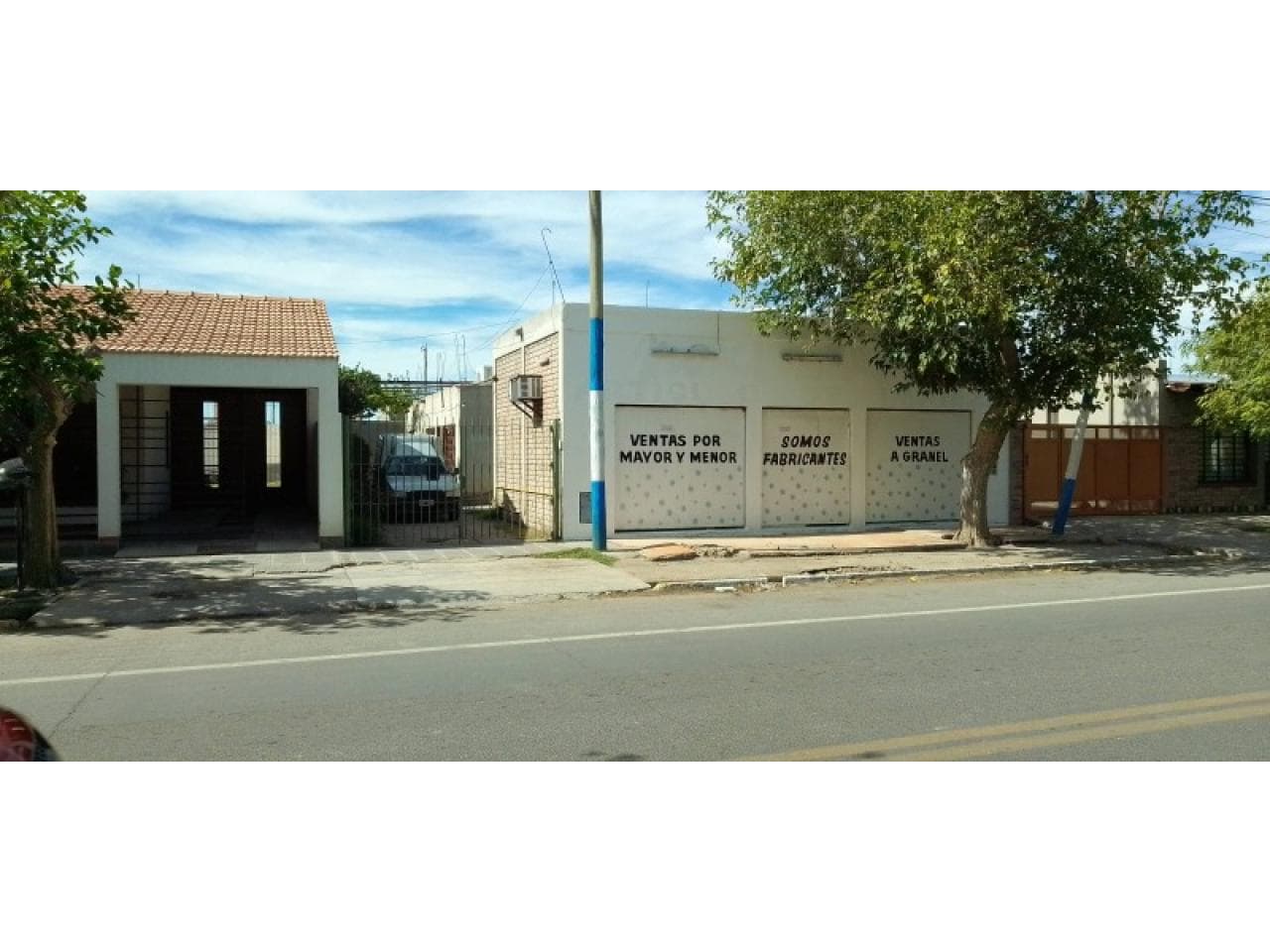 Venta Casa Con Salon Comercial Y Depósito. Pocito