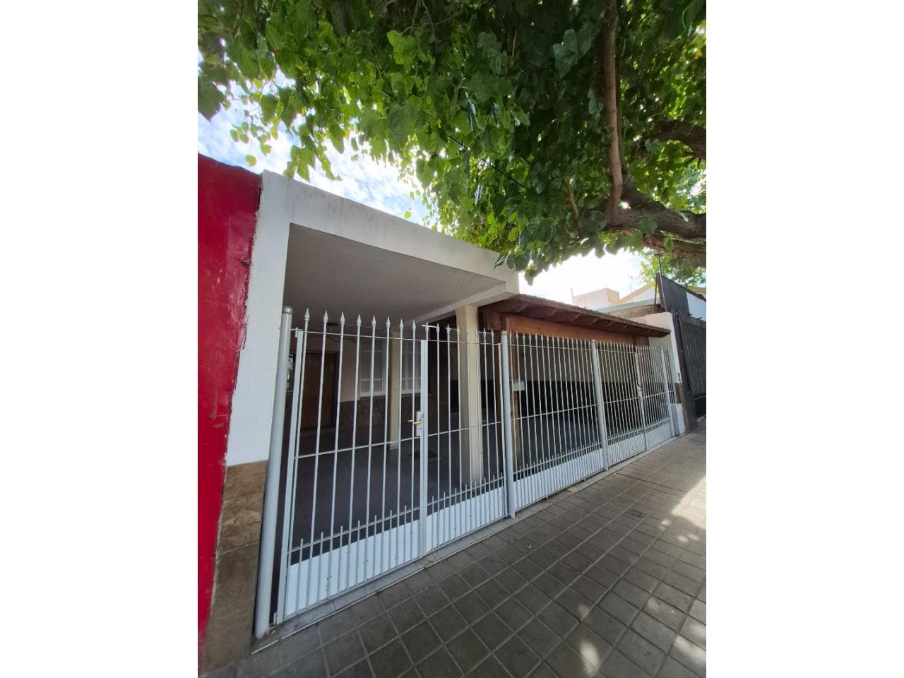 Venta. Casa Frente A Hosp. Rawson. Capital