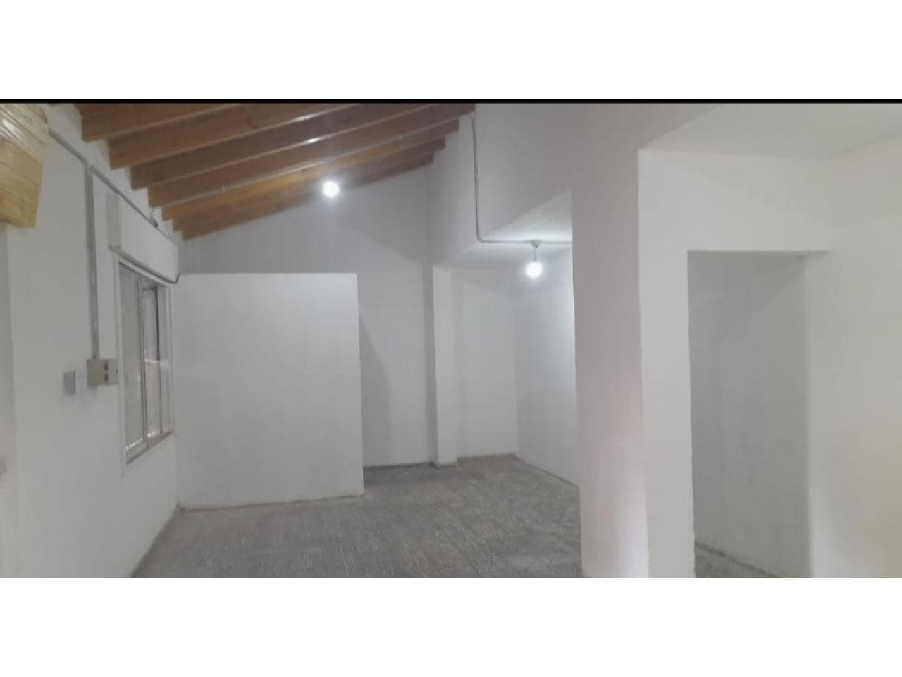 Para Salon Comercial O Of