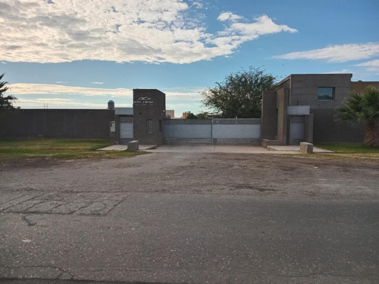 Casa En Venta A Terminar  3 Dormitorios | Altos De Meglioli